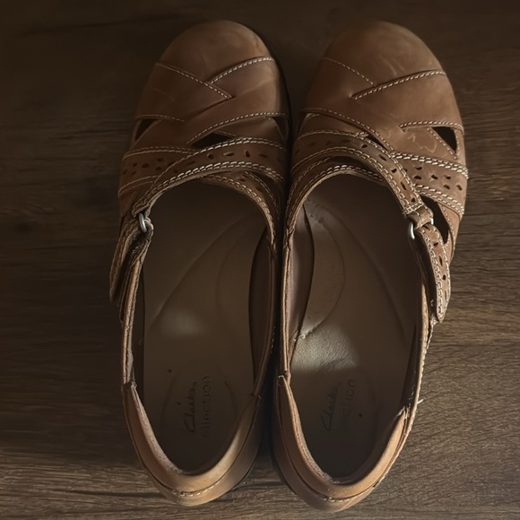 Women’s Clark’s - Picture 7 of 8